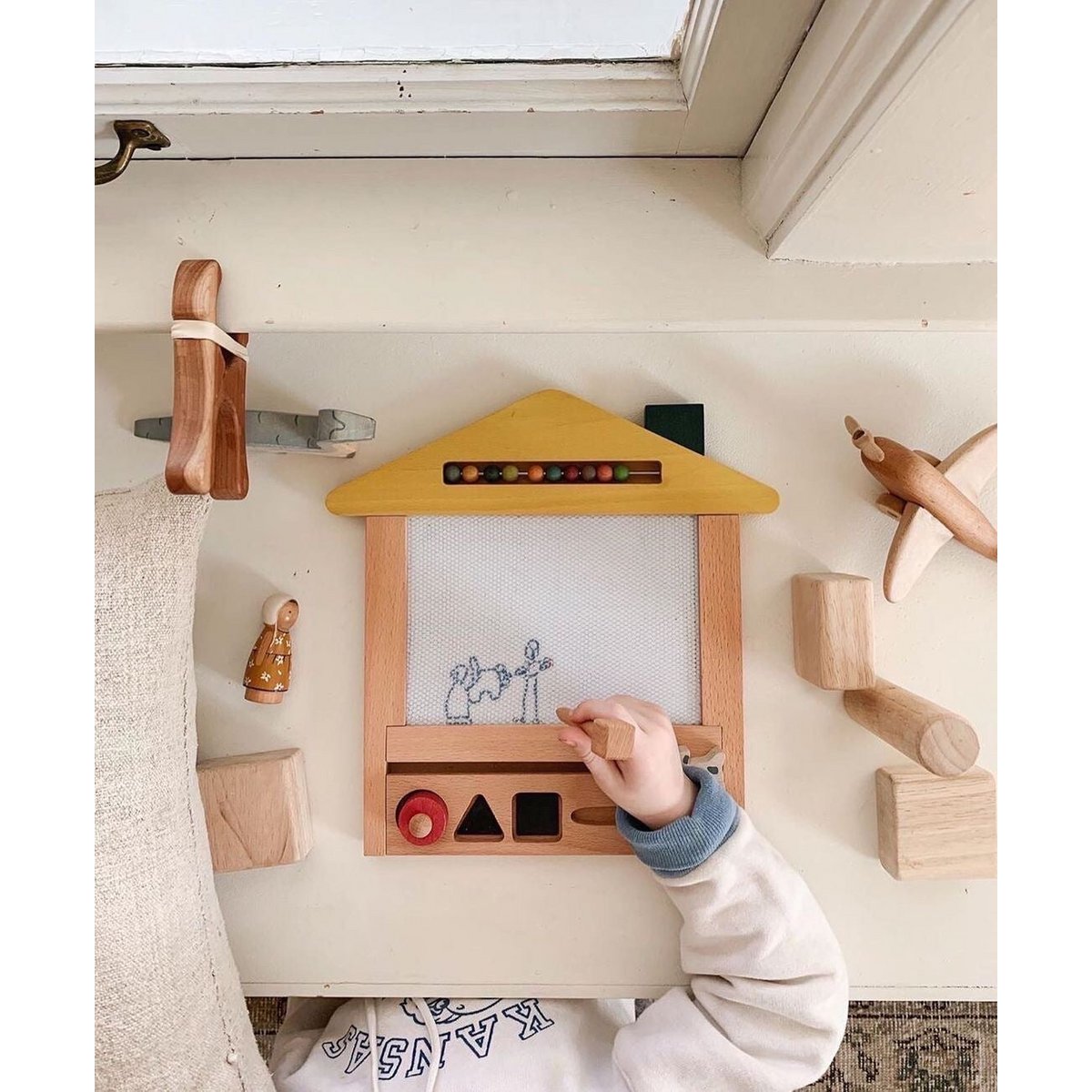 Oekaki house - magic drawing board